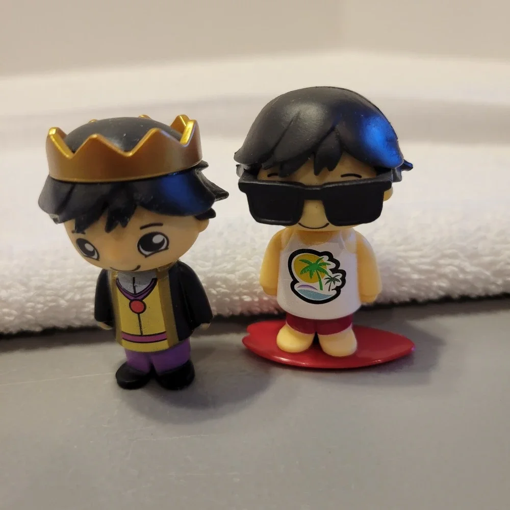 Ryan's World 6 action‎ figures
